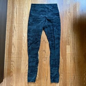 Lululemon Align Pant 28” green camo - size 6